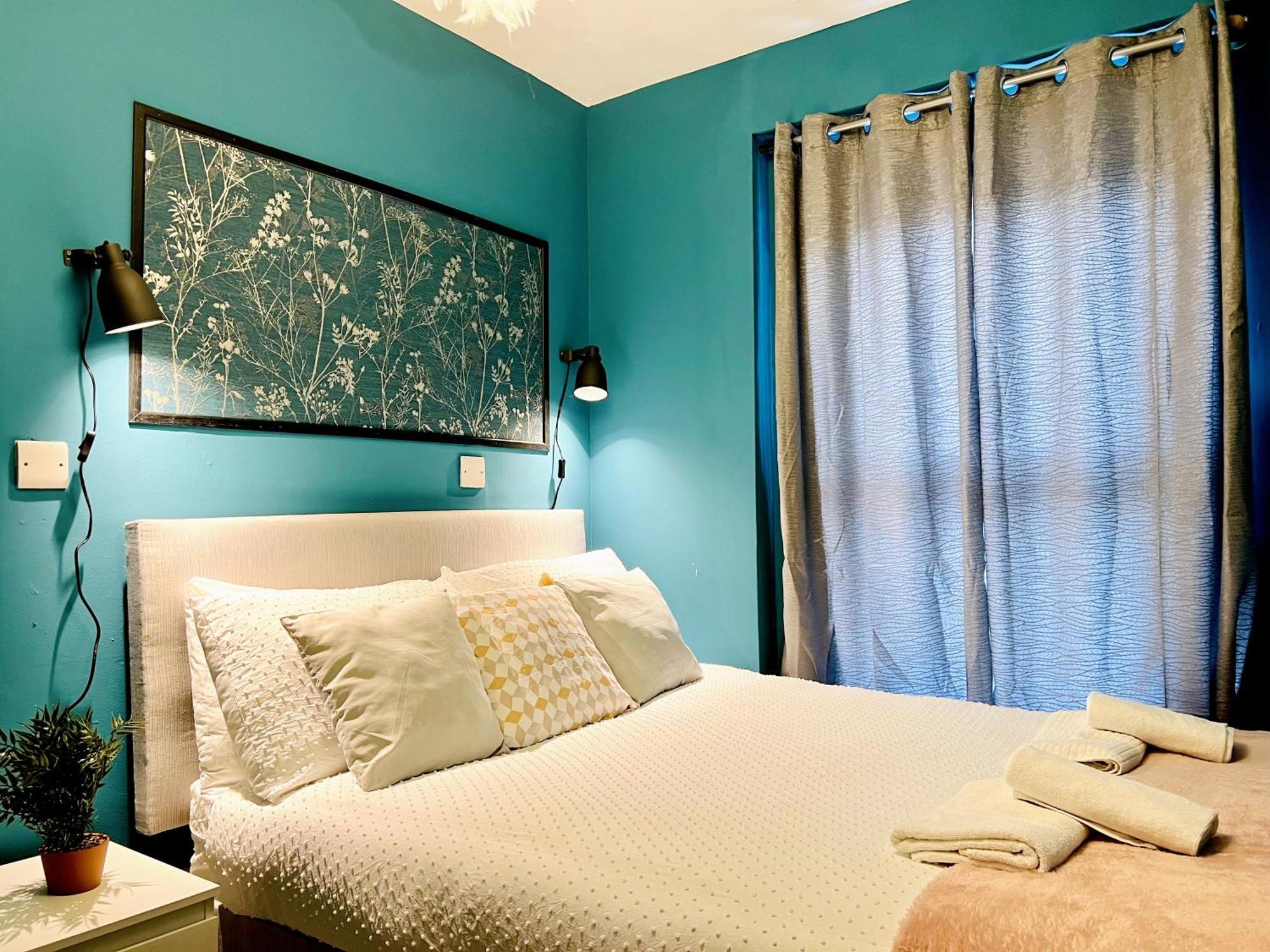 K Apartment *